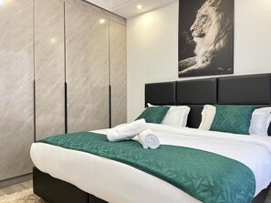 2 Schlafzimmer, Bügeleisen/Bügelbrett, WLAN, Bettwäsche