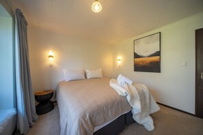 2 chambres, fer et planche à repasser, Wi-Fi, draps fournis