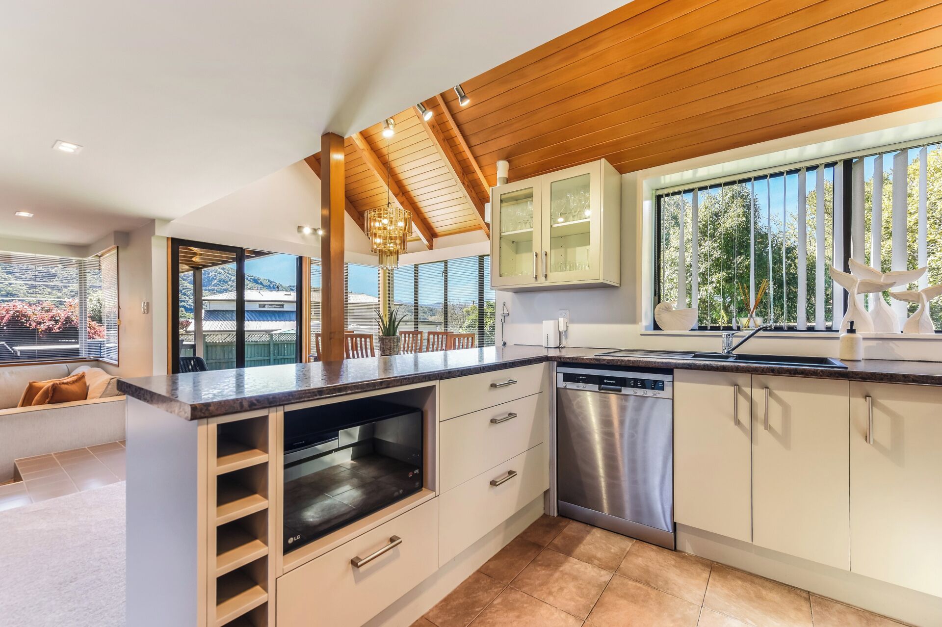 Fridge, microwave, dishwasher, toaster