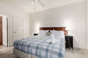 2 bedrooms, iron/ironing board, WiFi, bed sheets