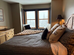 2 habitaciones, wifi gratis y ropa de cama 