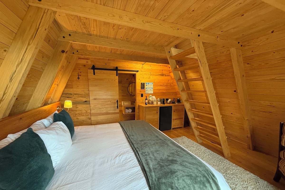 Superior Chalet, Balcony, Mountain View