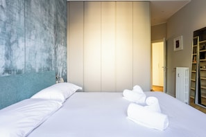 2 habitaciones, tabla de planchar con plancha y wifi gratis 