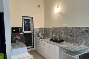 Private kitchen - AZURE B1, 1RK - Studio Appt + Kitchen - No sharing (Bengaluru)