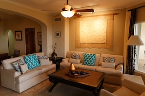 Apartment, Multiple Beds, Balcony, Ocean View (Las Mañanitas LM F4404) | Living area