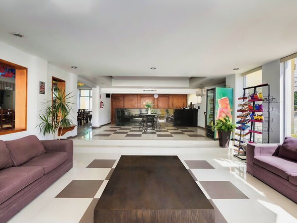 Televisor de pantalla plana de 40 polzades amb canals digitals 