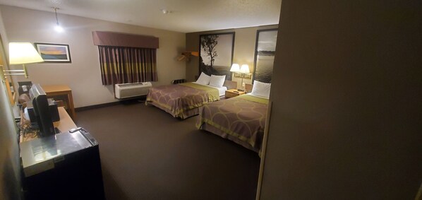 Standard Double Room | Meja, Wi-fi percuma 