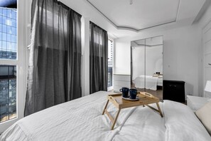 Bügeleisen/Bügelbrett, WLAN, Bettwäsche