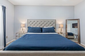 3 多间卧室、办公桌、WiFi、床单