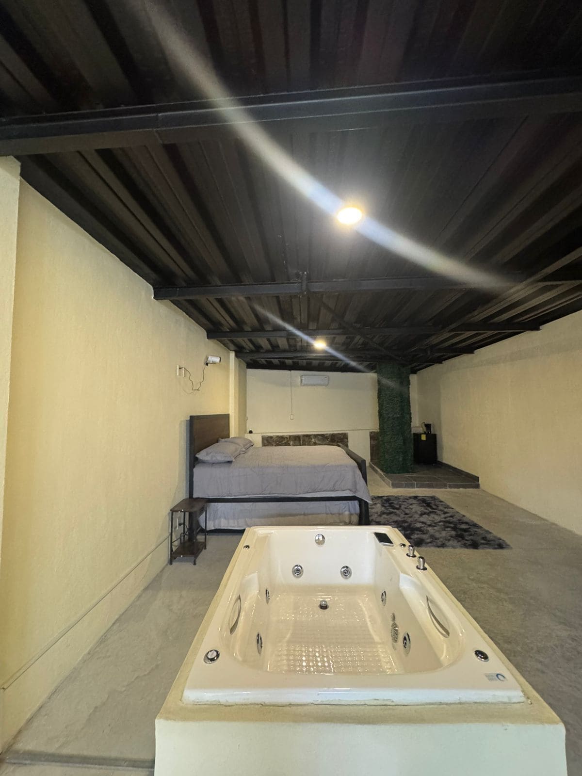 PREMIUM SUITE WITH JACUZZI