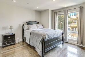 1 bedroom, iron/ironing board, internet, bed sheets