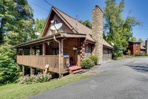 Exterior - Walk to Douglas Lake: Cabin w/ Private Hot Tub! (Sevierville)