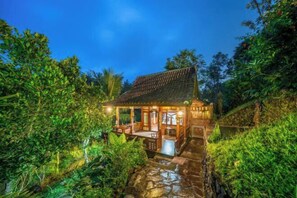 Room - Yoga Maya Villa (Bali)