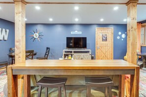 Interior - Ski-In/Ski-Out Condo in Upson - Walk to Lake (Upson)