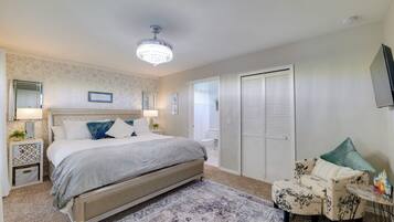 3 bedrooms, travel crib, internet, bed sheets