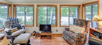 Dock & Lake Access: Cabin 4 Mi to Ice Age Trail!