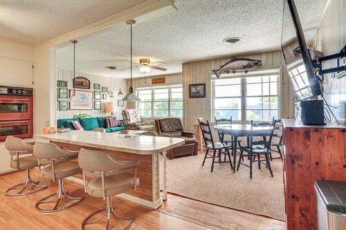 Walk to Marina: Family Home w/ Yard in Kingston