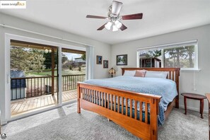 5 bedrooms, desk, free WiFi, bed sheets