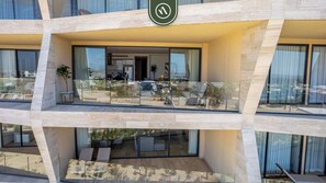 Apartment, Multiple Beds, Balcony, Ocean View (Mistiq 320) | Property grounds