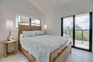3 chambres, fer et planche à repasser, Wi-Fi gratuit, draps fournis