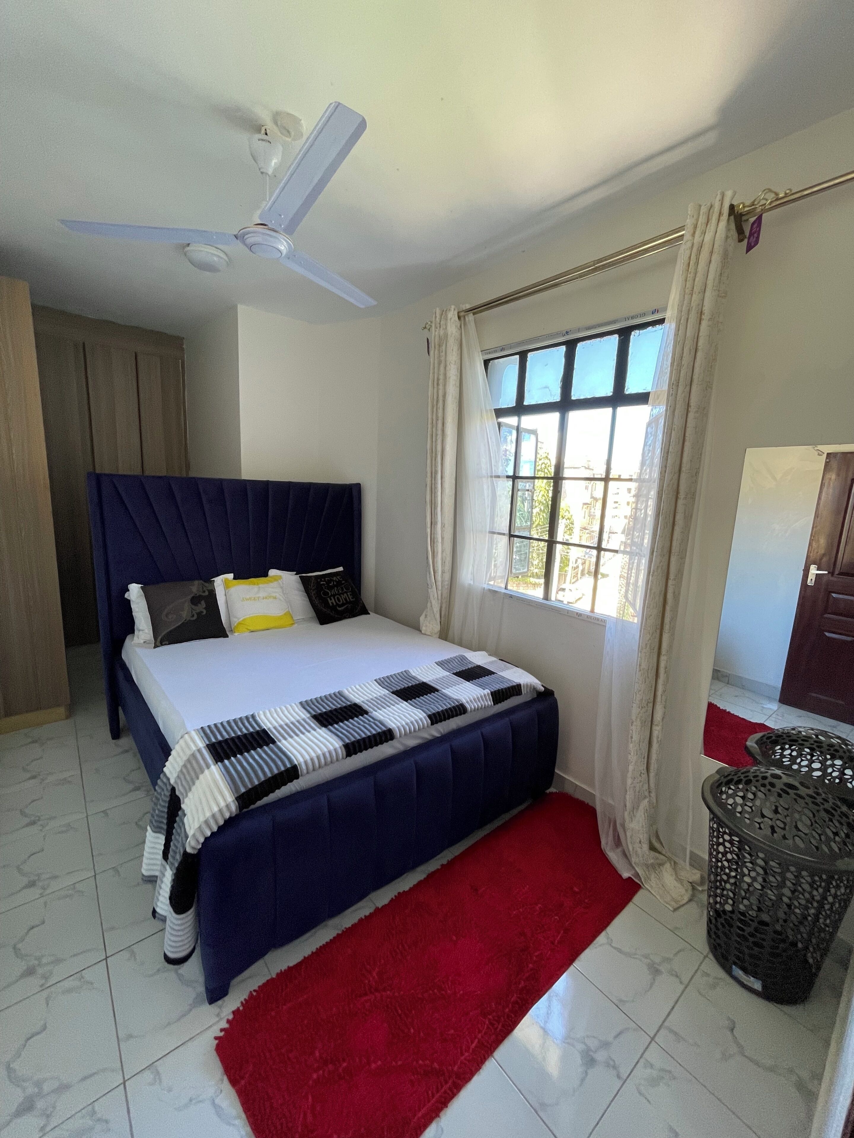1 chambre, fer et planche à repasser, Wi-Fi gratuit, draps fournis