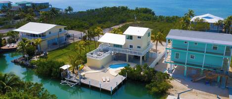 المنشأة من الخارج