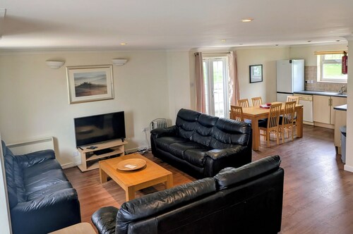Atlantic Lodge 4-beds, Sleeps 8, Leisure Facilitie