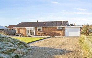 Exterior - Amazing home in Ringkøbing with sauna (Ringkøbing)