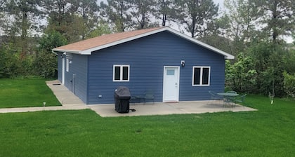 Brand New 2-bedroom getaway cabin located a half mile from Mobridge
