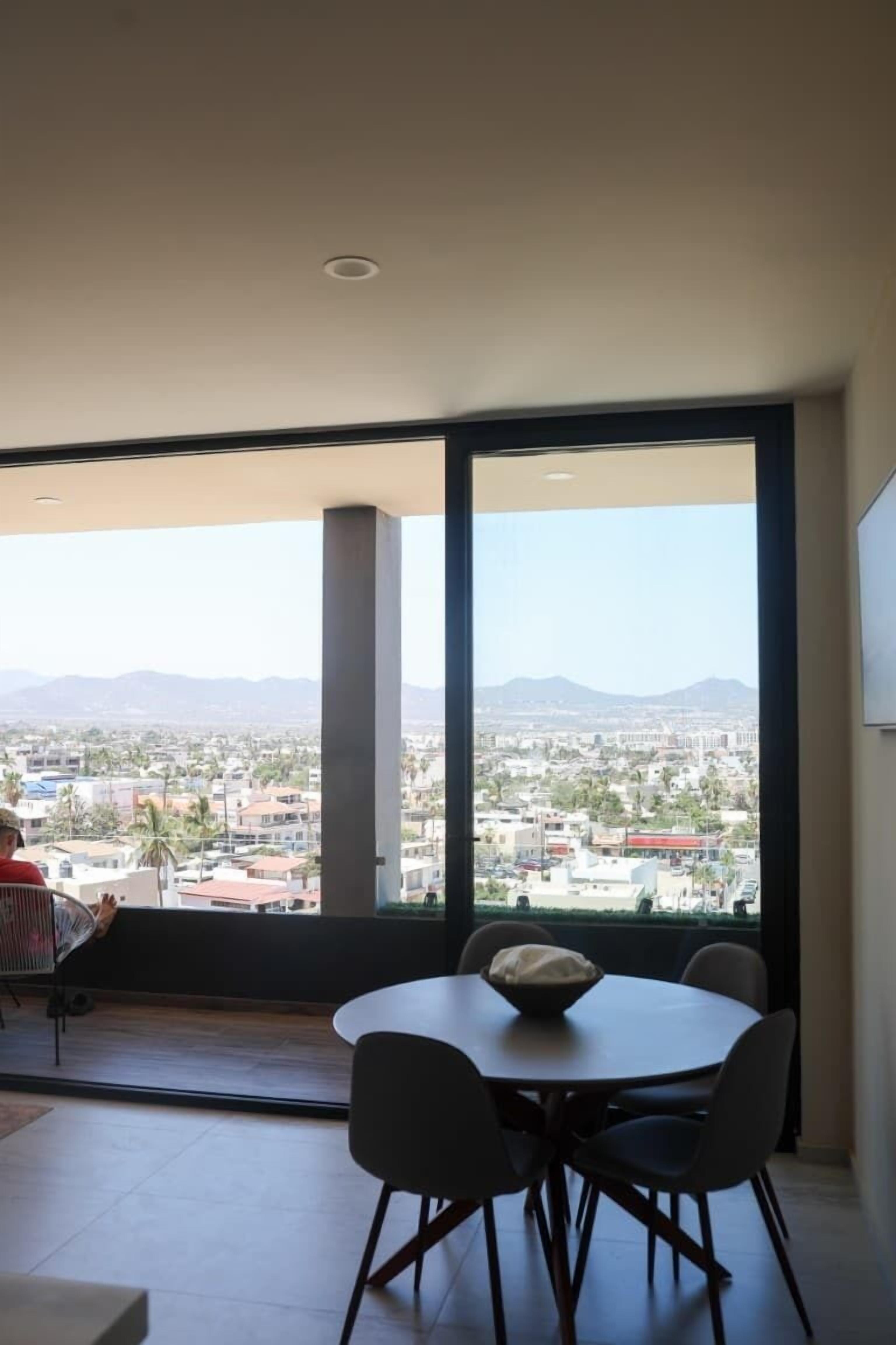 Apartment, Multiple Beds, Balcony, City View (Ocean's Point by Baja Toms) | Dining