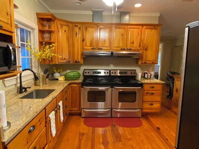 Serenity Shores – 6BR Lakefront Haven