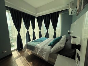 2 habitaciones, tabla de planchar con plancha, internet y ropa de cama 