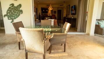 Apartment, Multiple Beds, Patio, Ocean View (Tortuga Bay TBB 2102) | Dining
