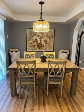 Unclassified image, 5 of 27, button