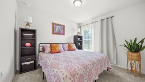 4 bedrooms, iron/ironing board, free WiFi, bed sheets