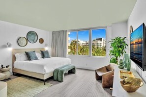 Iron/ironing board, WiFi, bed sheets