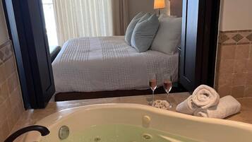 Apartment, Mehrere Betten, Balkon, Meerblick (Tortuga Bay TBB 2502) | 2 Schlafzimmer, individuell dekoriert, individuell eingerichtet