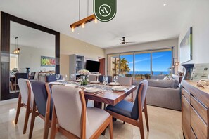 Apartment, Mehrere Betten, Balkon, Meerblick (Velamar 200 2C) | Speisen