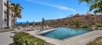 Oceanview 3 BR Condo - Pool - View of the Desert