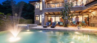 Playa Hermosa Villa • 3BR • Infinity Pool & Swim-Up Bar • Ocean Views