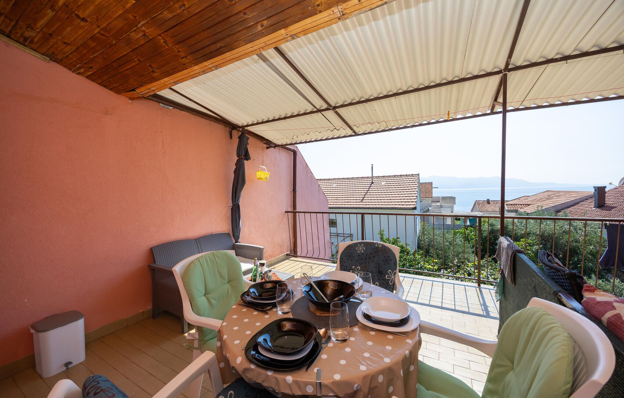 تناول الطعام بالخارج