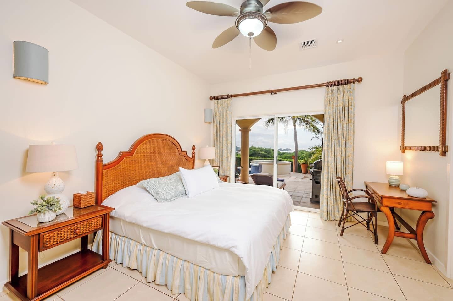 5 室のベッドルーム、アイロン / アイロン台、旅行用ベビーベッド、WiFi (無料)