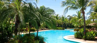 Playas del Coco Resort Condo • 3-BR • Tennis & Pool Access • Sleeps 8