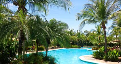 Playas del Coco Resort Condo • 3-BR • Tennis & Pool Access • Sleeps 8