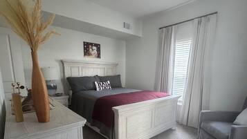 3 bedrooms, iron/ironing board, travel cot, free WiFi