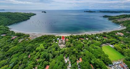 Playa Hermosa Beachfront Condo âą 3BR âą Walk-to Sand & Sunset Views