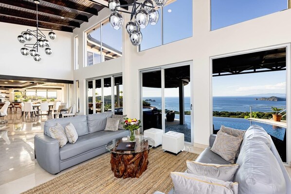 Téléviseur connecté, bureau