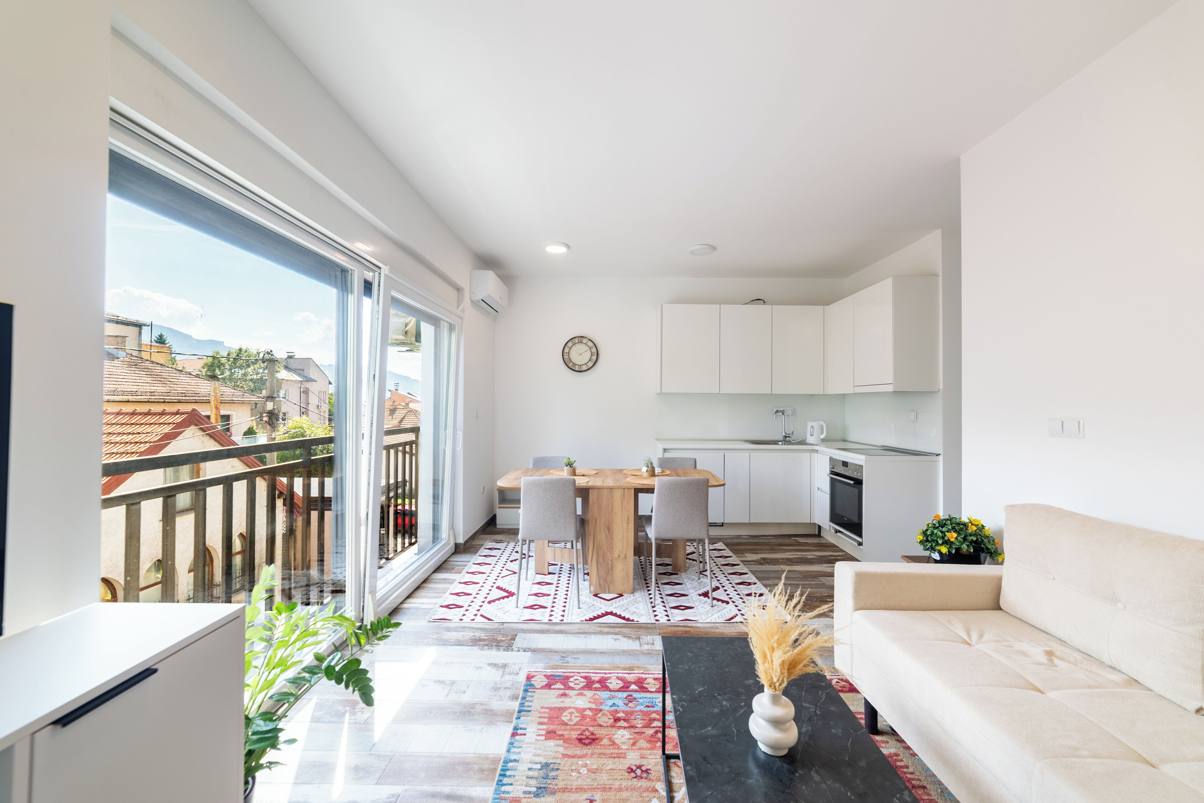 奢華公寓, 城市景 | 書桌、手提電腦工作空間、遮光窗簾/窗簾、隔音