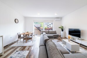 Computer monitors, printers