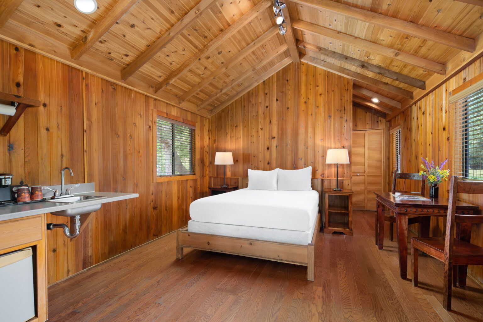 1 bedroom, desk, free WiFi, bed sheets